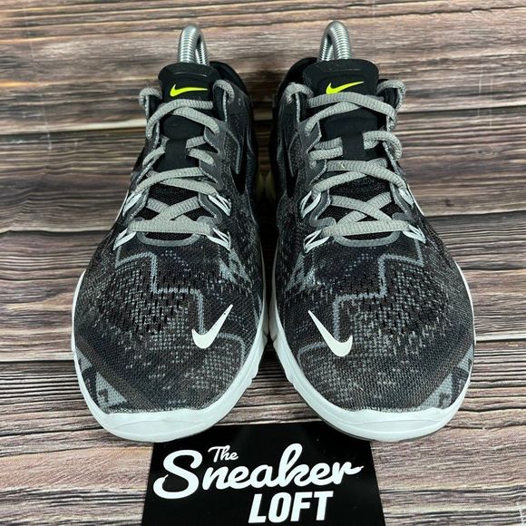 Nike Free 5.0 TR‎ Fit 4 Print Athletic Running Shoes - Picture 2 of 8